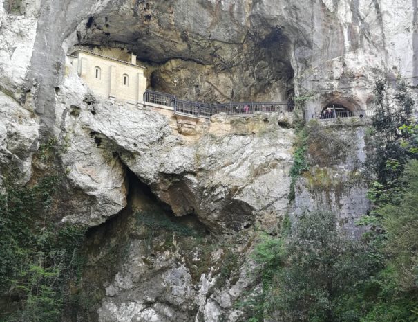 Covadonga cave